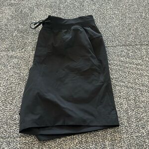 Lululemon - Men’s Zeroed In Black Shorts - XL